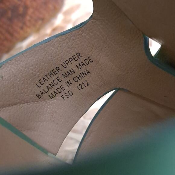 Joan and David Leather Mint Green Wedges Size 8.5 M Snake - Picture 8 of 8